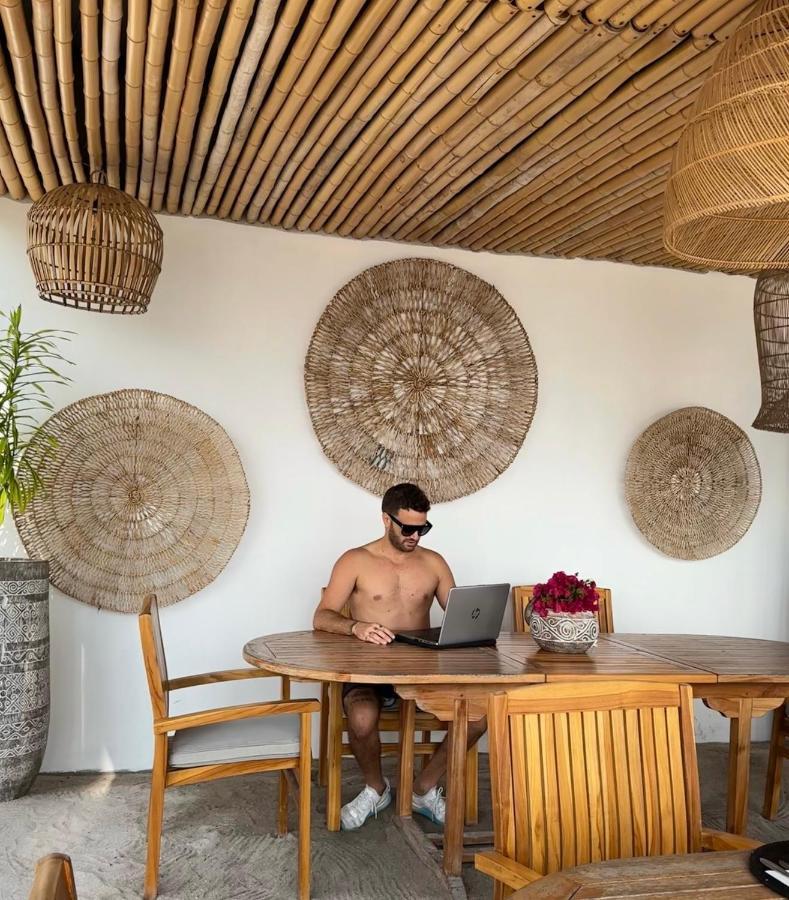 Met House Hotell Thulusdhoo Eksteriør bilde