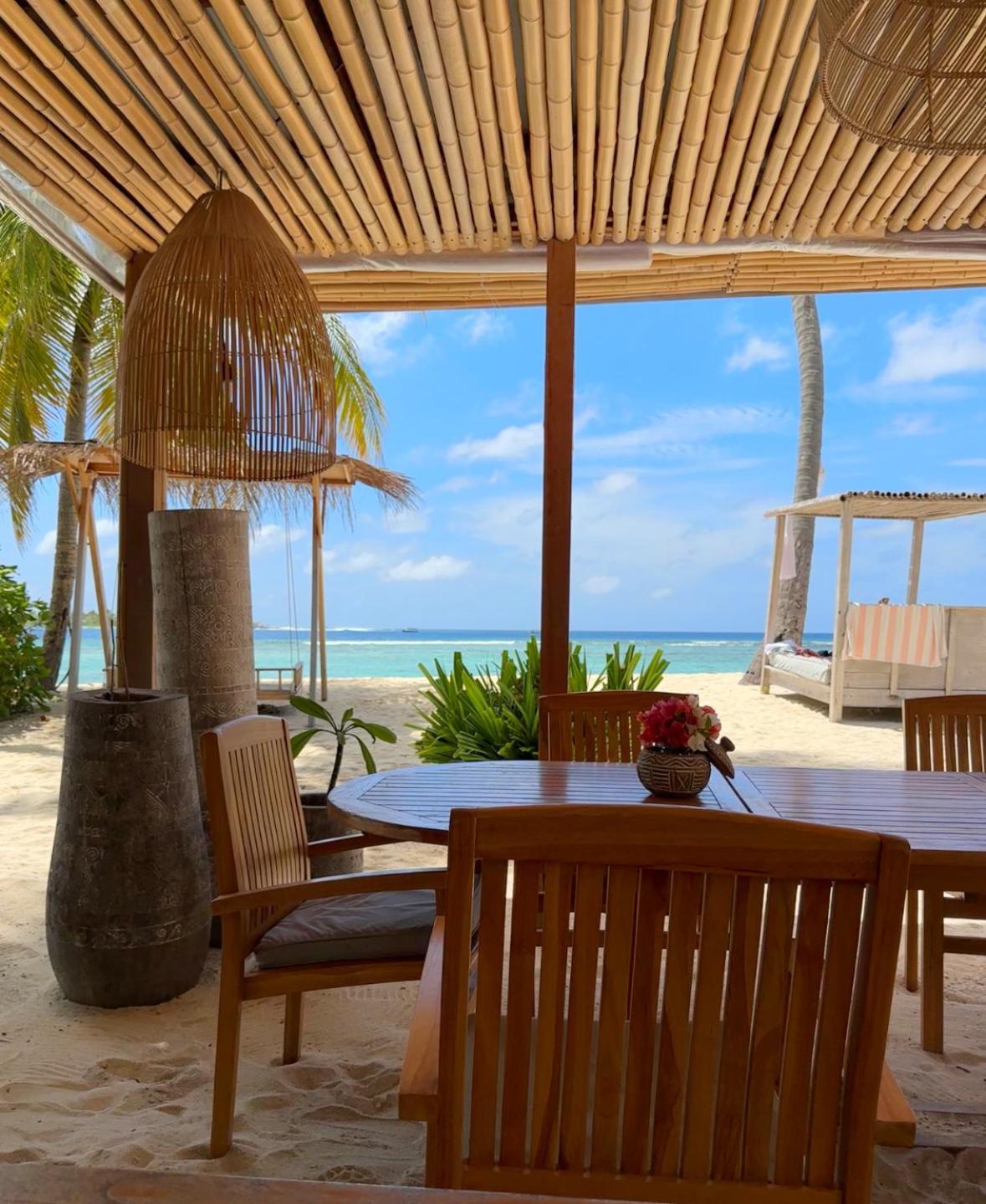 Met House Hotell Thulusdhoo Eksteriør bilde
