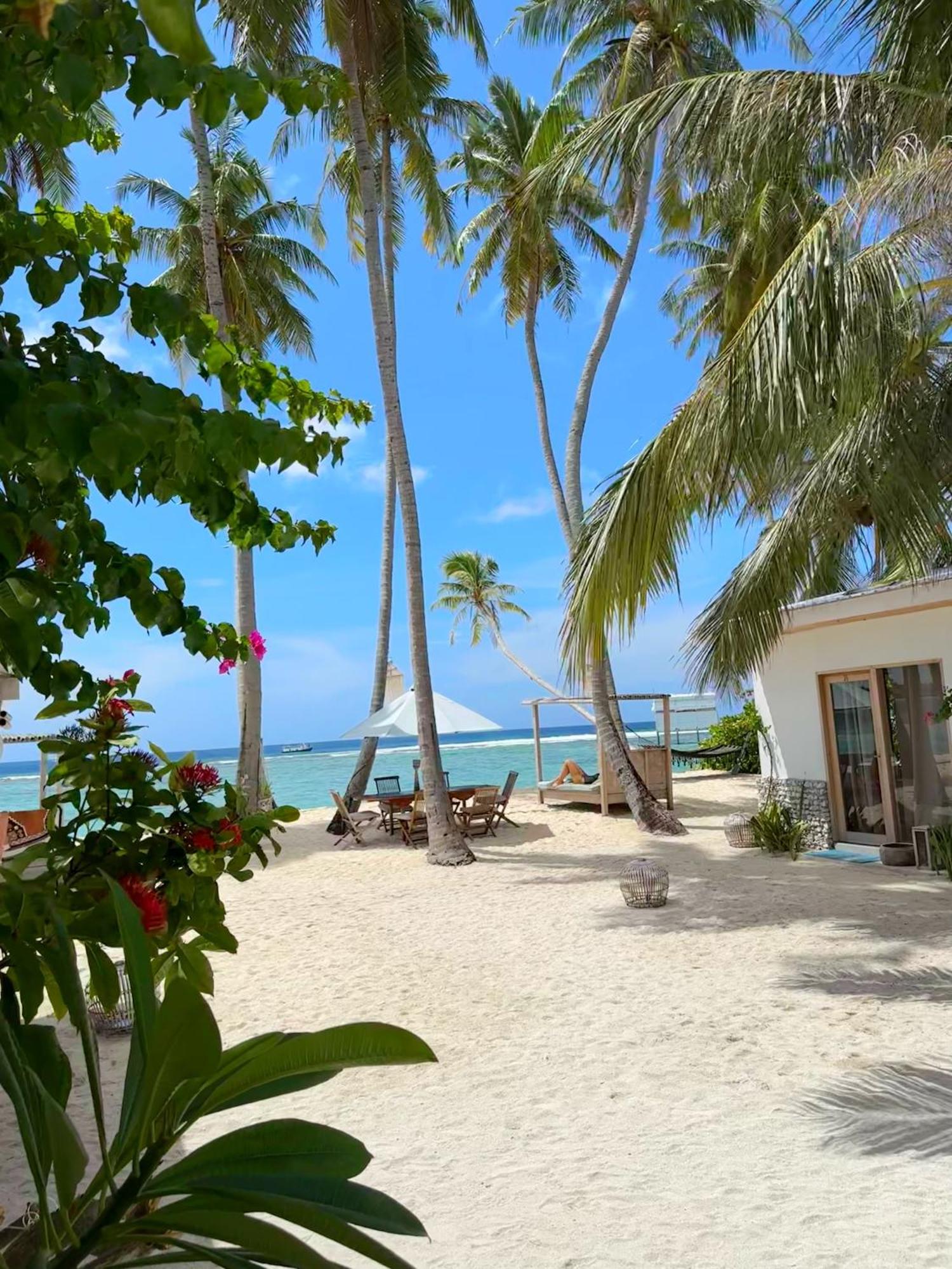 Met House Hotell Thulusdhoo Eksteriør bilde